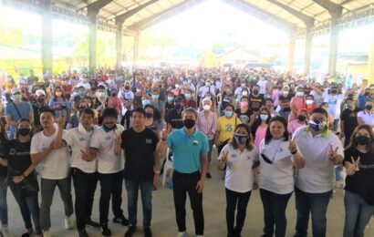 AICS, TUPAD namahagi ng ayuda sa 2,500 Bocauenos