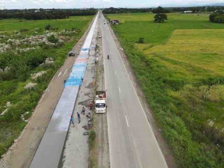 Construction of additional 2 lanes at Bulacan Bypass in full swing