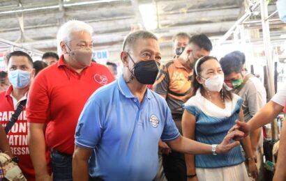 PGMA VISITS PAMPANG MARKET