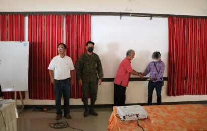 13 rebels receive financial assistance in Mountain Province