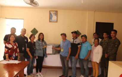 Bugkalot IP communities get computers in  Nueva Viscaya 