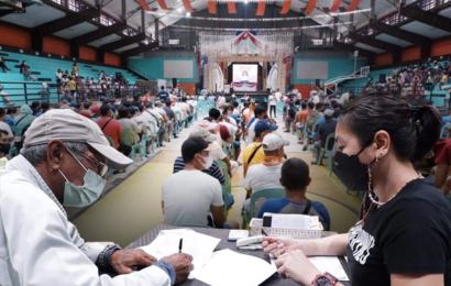 1,979 tricycle driver tumanggap ng P1k birthday fuel subsidy