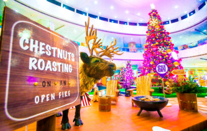 <strong>CHRISTMAS SONGS THEMED CENTERPIECES AT SM</strong>