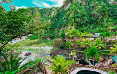 Temporary closure of Puning Hot  Spring affects tourism stakeholders