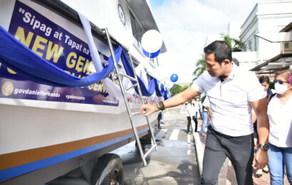 SEA AMBULANCE PARA SA OSPITAL SA COASTAL AREA NG BULACAN 