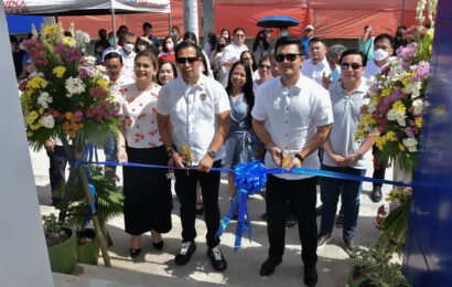 Fernando, Castro pinasinayaan bagong gusali ng blood center at public health office