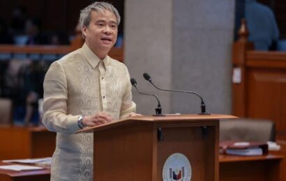 <strong>Villanueva: Philippine labor market should brace for 1.5M additional workforce</strong>