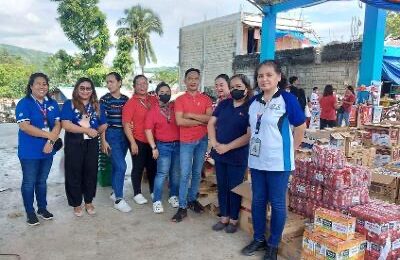 DTI Diskwento Caravan binisita ang bayan ng Dingalan 