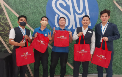 BLOOD DRIVE DRAWS 100 UNITS AT SM CAMANAVA MALLS