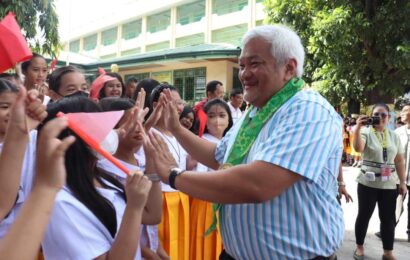 DISTRIBUTION OF SCHOOL SUPPLIES TO PUBLIC SCHOOL, DAY CARE STUDENTS