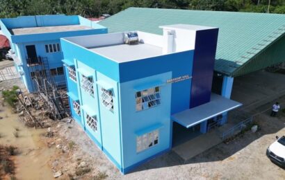 𝐃𝐏𝐖𝐇 𝐂𝐨𝐧𝐬𝐭𝐫𝐮𝐜𝐭𝐬 𝐍𝐞𝐰 𝐓𝐰𝐨-𝐒𝐭𝐨𝐫𝐞𝐲 𝐁𝐚𝐫𝐚𝐧𝐠𝐚𝐲 𝐇𝐚𝐥𝐥 𝐢𝐧 𝐂𝐮𝐥𝐚𝐭, 𝐂𝐚𝐬𝐢𝐠𝐮𝐫𝐚𝐧, 𝐀𝐮𝐫𝐨𝐫𝐚