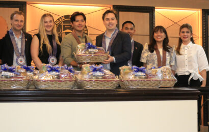 AUSTRALIAN DELEGATION IN BULACAN