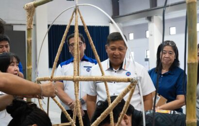 DPWH R3 marks the start of “Paskong Pinoy” celebration through “Parol” making contest