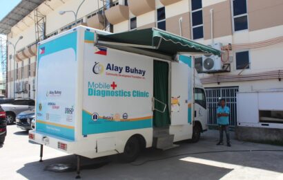 DOH provides health services to job fair participants in Pampanga