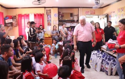 MAYOR LAZATIN KICKS OFF 3RD YEAR OF SCHOOL SUPPLIES DISTRIBUTION FOR DAY CARE STUDENTS