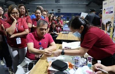 SBMA turns over ₱1.465B revenue earnings to the national coffers