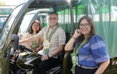 Pandi gets 11 units Tri-Wheeled Solid Waste Hauler from DILG